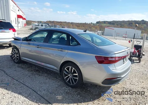 2025 Volkswagen Jetta 1.5T Se from USA, damaged, VIN 3VW7X7BUXSM014150